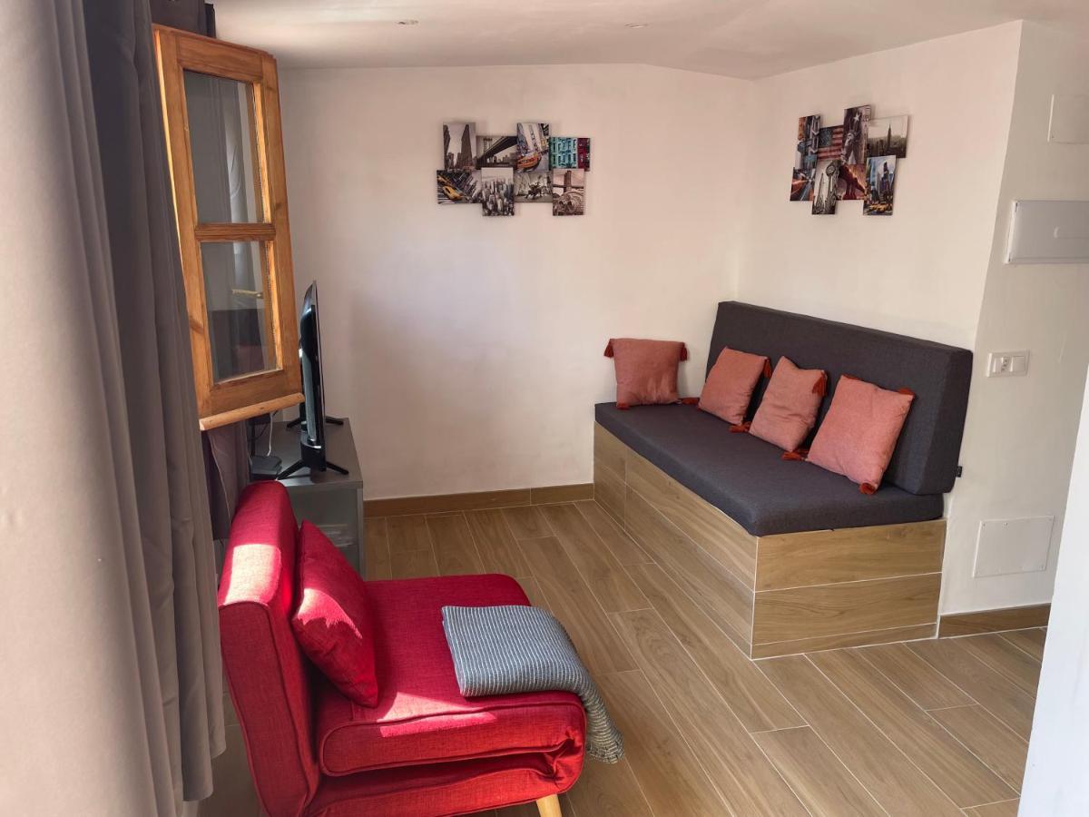 Apartamento Casa Ferrers piso 5. Precioso ático con terraza Tarragona Exterior foto